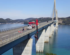県内主要橋梁（落橋防止装置）における溶接部品質確認を目的とした非破壊検査
